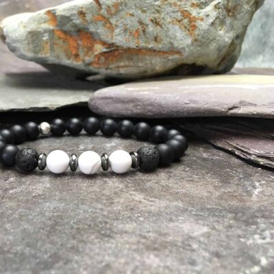 Bracelet en perles d'onyx avec howlite et pierre de lave