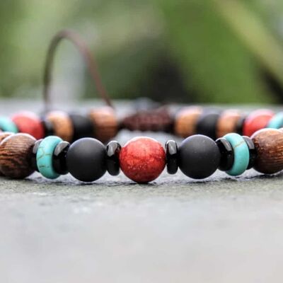 Pulsera con cuentas de ónix, coral, turquesa y palmera