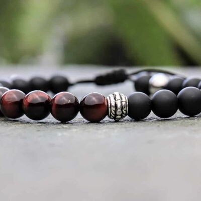 Tibetisches Armband mit rotem Tigerauge und Onyx