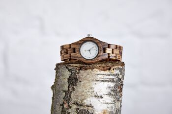 The Pine - Montre faite à la main en bois végétalien 1