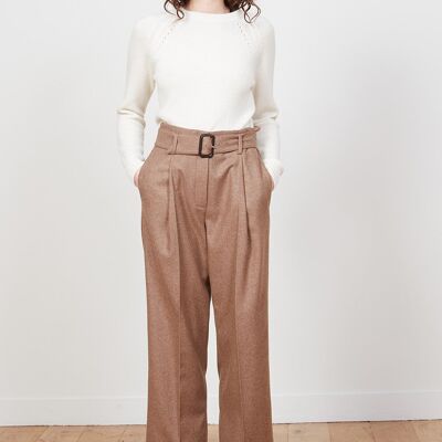 Wide trousers with darts and removable belt