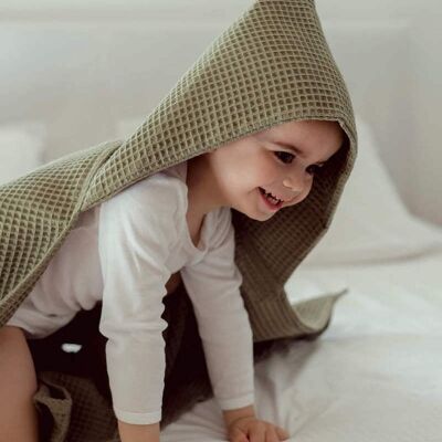 Maxi khaki honeycomb bath cape