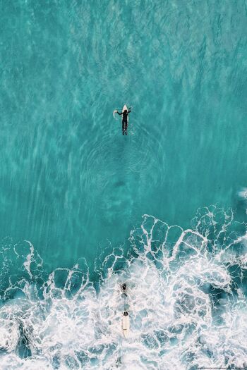 Le surfeur du grand poster bleu puissant et fascinant 7