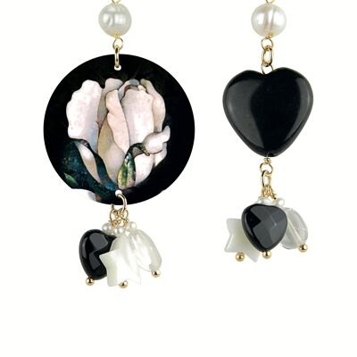 Colored jewels ideal for summer. Mix & Match Women's Earrings The Circle Small White Flower Black Background. Made in Italy