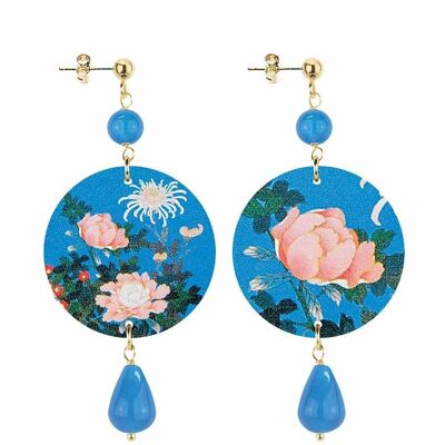 Celebrate spring with flower-inspired jewelry. The Small Circle Women's Earrings Pink Flowers Blue Background. Made in Italy