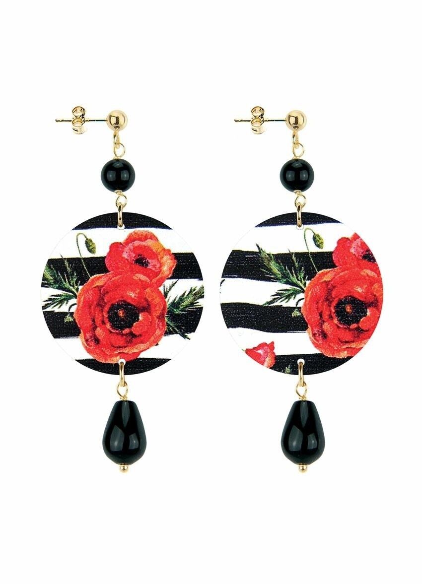 Celebre la primavera con joyas inspiradas en flores. Pendientes Mujer El Círculo Pequeña Flor Roja Fondo Líneas. Hecho en Italia