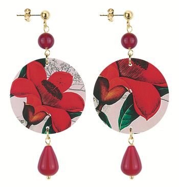 Célébrez le printemps avec des bijoux inspirés des fleurs. Boucles d'Oreilles Femme Cercle Petite Fleur Rouge Fond Clair. Fabriqué en Italie