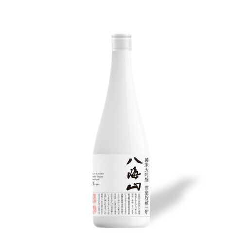 Hakkaisan Yukimuro "Snow Aged 3 years" - Junmai Daiginjo Sake