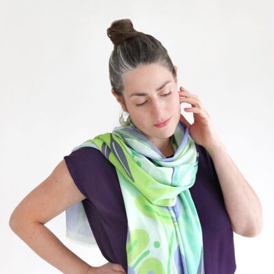 Scarf Ecovero (TM) / Big Flowers – may green / lilac