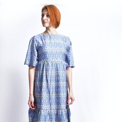 Langes Boho-Kleid mit Rüschen und offenem Rücken, umweltfreundliches Boho-Kleid