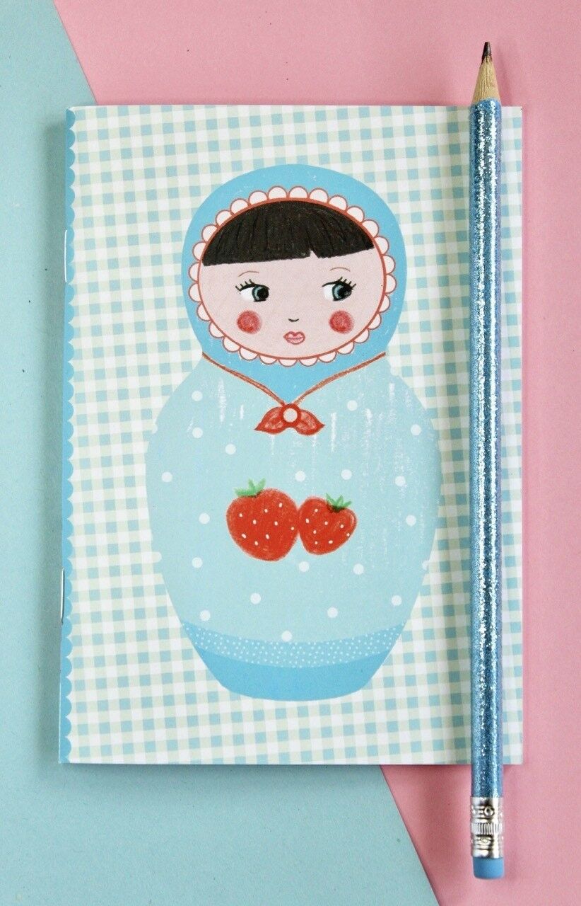 Kleines blaues Matroschka-Notizbuch