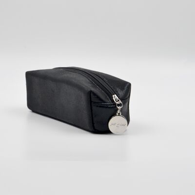 SMALL SPARKLING MAKEUP BAG - Zipped closure and metal plate
BLACK COLOR