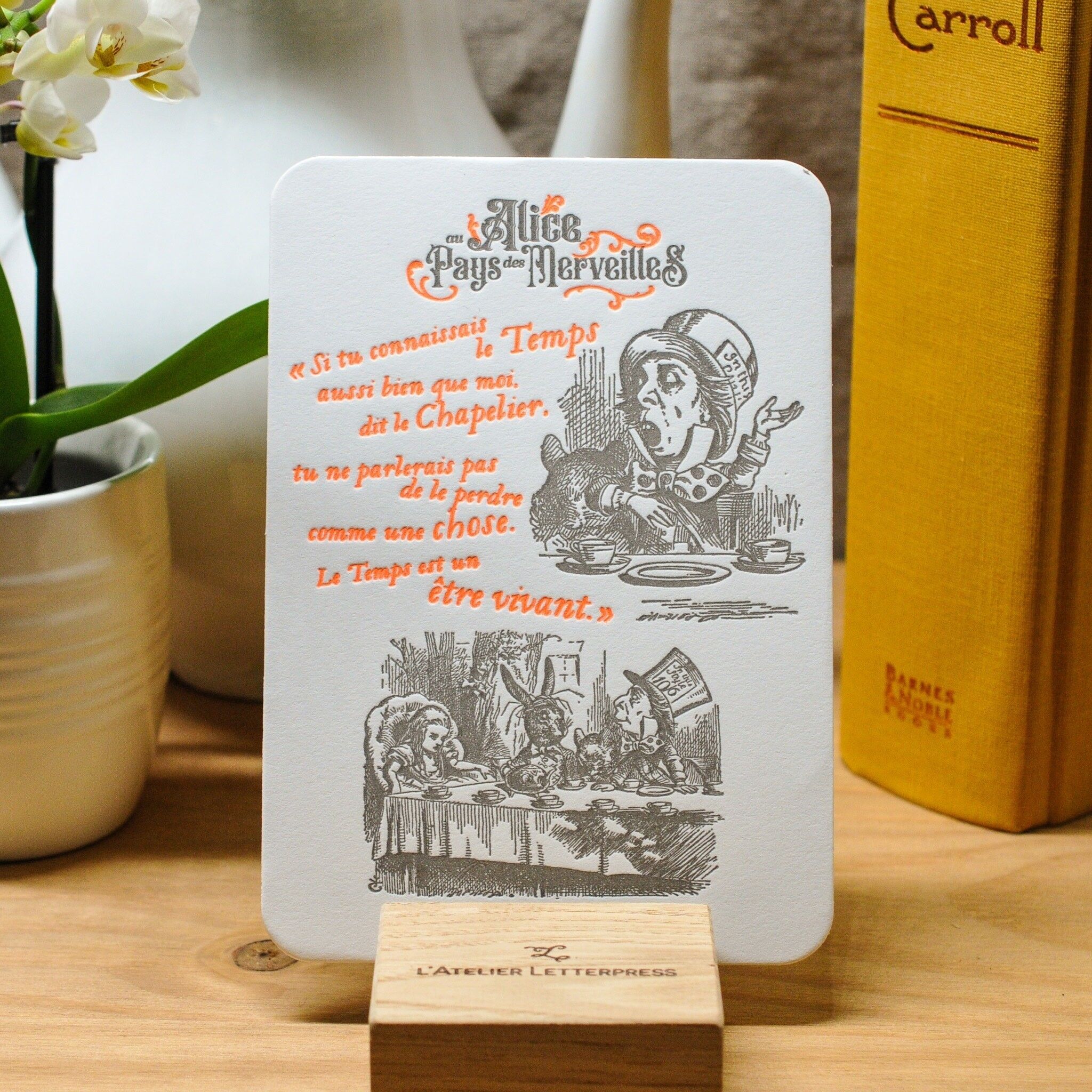 Mad Hatter Letterpress Card - Alice nel Paese delle Meraviglie - Letteratura, arancione neon