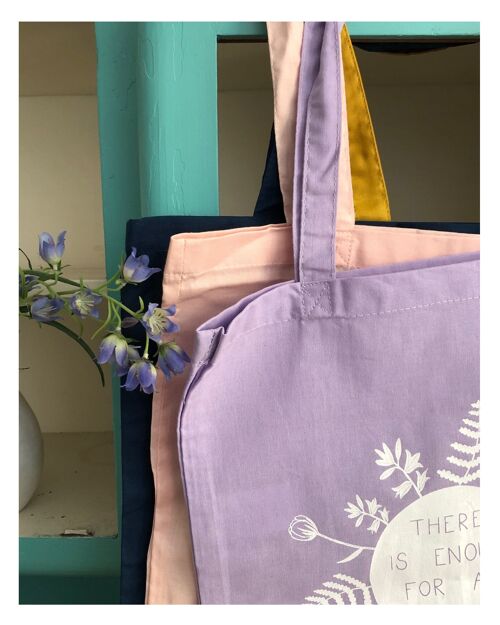 Handbedruckte Stofftasche mit Blumenmotiv