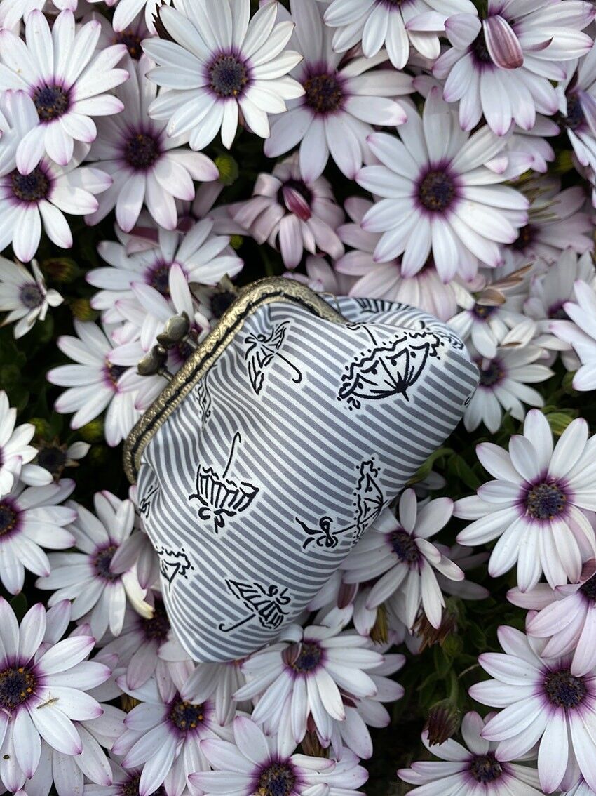 Piccolo portamonete OMBRELLOne, stile retrò