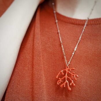 Collier Tangi, Pendentif Corail en Zamac Orange et Acier Inoxydable Doré 4