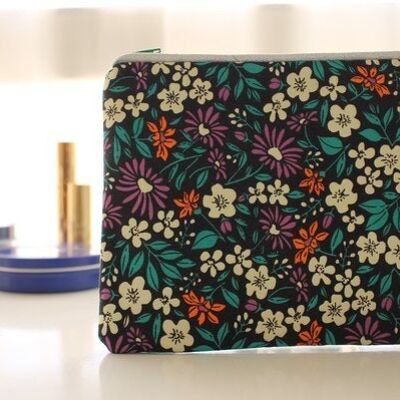 Alna pouch purple flowers