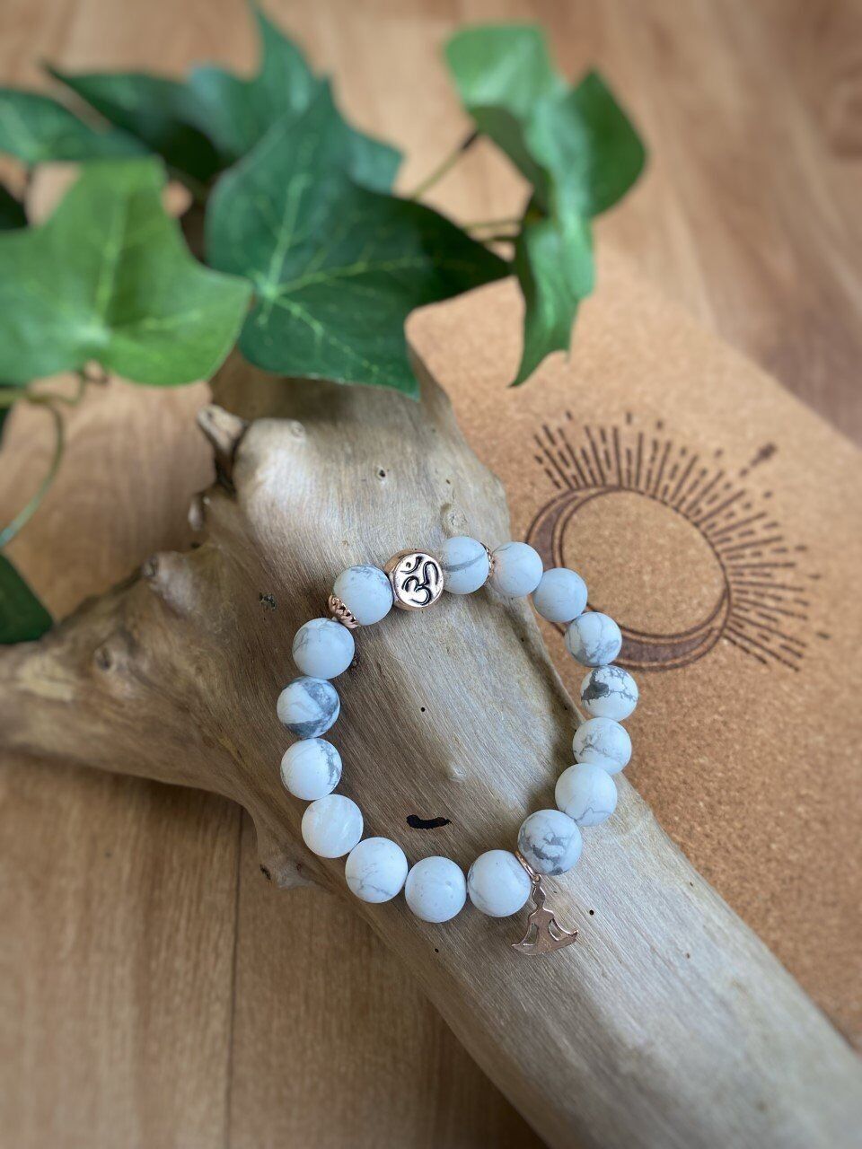 Bracciale in magnesite Perline rotonde 10 mm Charm Yoga Lotus