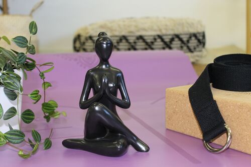 Statuette en Porcelaine Posture du Gardien Noir mat 17 cm