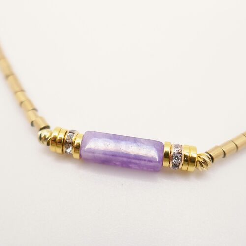 Collier Nicky : mini perles dorées et sa jolie pierre d'Améthyste violette