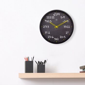 Horloge murale 30cm-Silencieux-Plastique- "Maths" 2