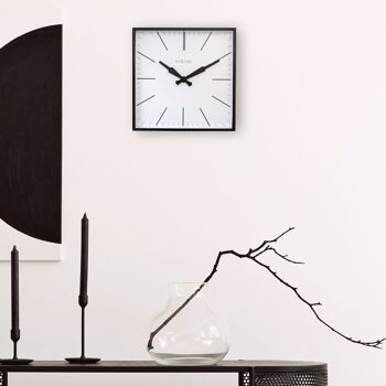 Horloge murale 35x35cm-Silent-Stripes-Métal- "Be Square" 2