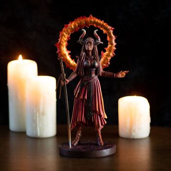 Figurine Sorcière Élémentaire de Feu par Anne Stokes 1