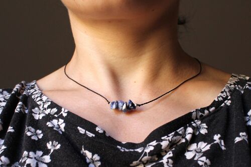 Wax string adjustable necklace with sodalite chips
