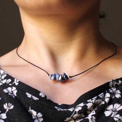 Wax string adjustable necklace with sodalite chips