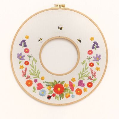 DIY Embroidery Set, Spring Wreath Double Hoop Pattern Kit for Embroidery, 31 cm Ø