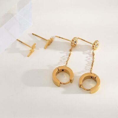 Triple paire de boucles d'oreilles fleur