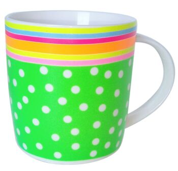 Mug en céramique de différentes couleurs vives dans une boîte à œufs de 12 pièces 5