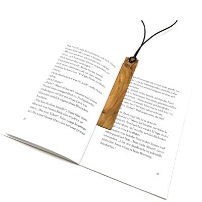 5x olive wood bookmarks, individually engraved