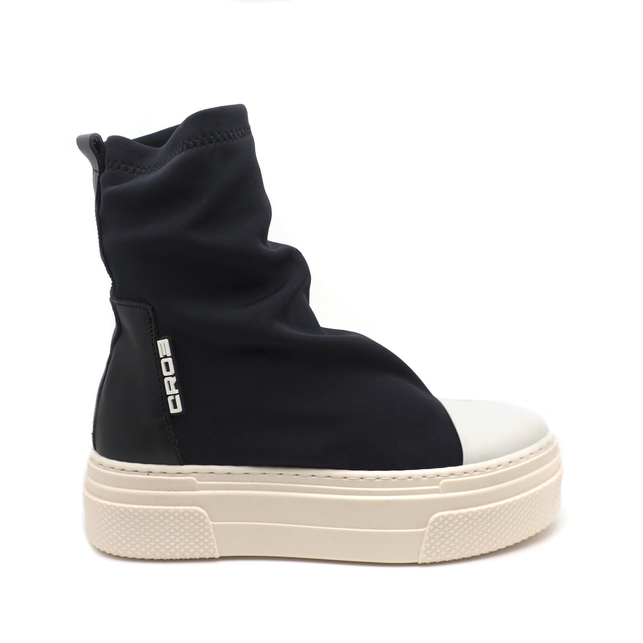 Buy sale wholesale sneakers