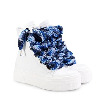 Baskets montantes en cuir blanc Calipso bleu clair lacet multi 3