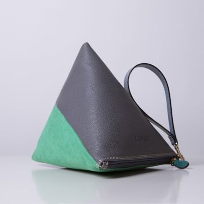 Dreieckige Tasche in Grau und Grün