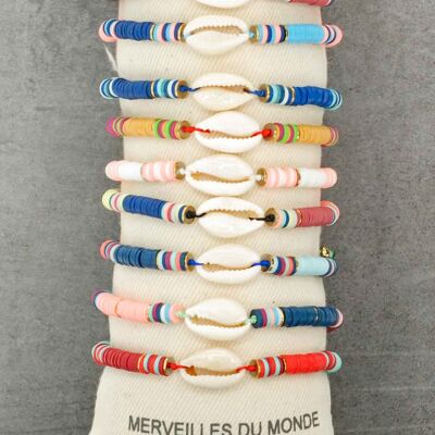 Cushions of 10 shell bracelets