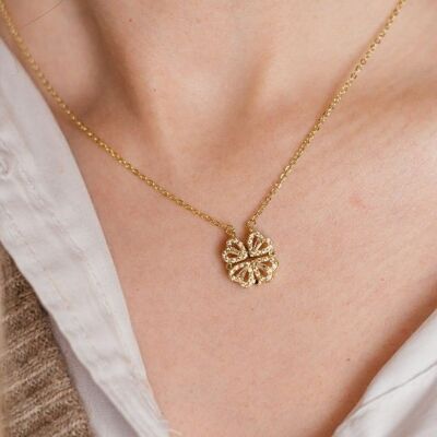 Four Heart Crystal Flower Magnet Foldable Pendant Necklace