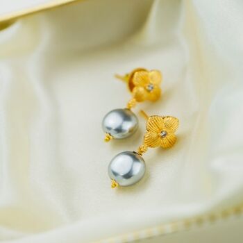 Ensemble collier et boucles d'oreilles minimalistes délicats en laiton doré à grande perle d'eau douce 3