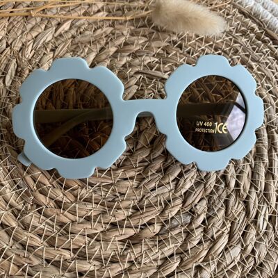 Mattblaue, blumenförmige Sonnenbrille