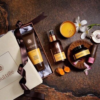 Soultree Rejuvenating Essentials for Her - Giftbox // (Indian Rose Face Wash, Face scrub, Nourishing cream, Lip Balm) 2