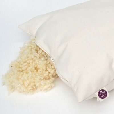 Organic virgin wool pillow