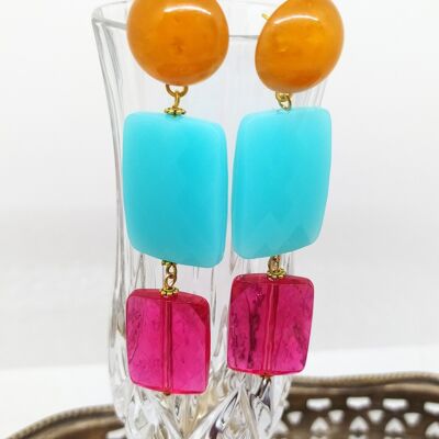 Earrings with colored resins