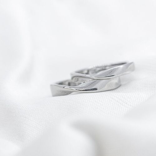 Adjustable Silver Couple Promise Mobius Twist Infinity Ring Set