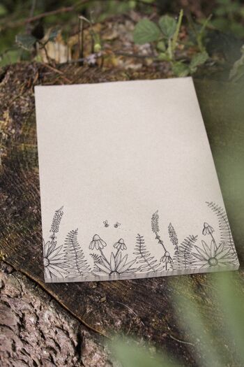 Bloc-notes en papier d'herbe dessinant des fleurs sauvages 5
