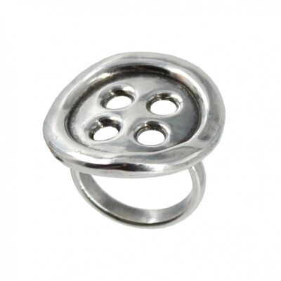 Button ring