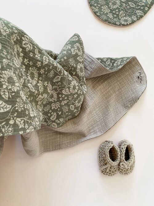 Baby blanket / green flowers