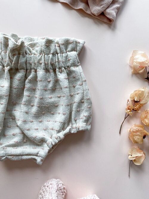 Baby bloomers / embroidered linen