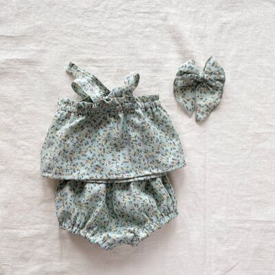 Baby girl top / little flowers - icy blue