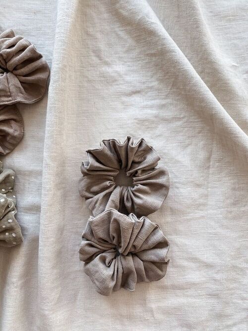 Wide linen scrunchie / stone
